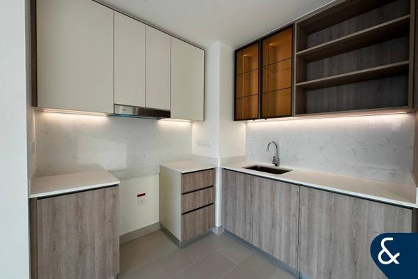 Brand New | Spacious | Close to the Park